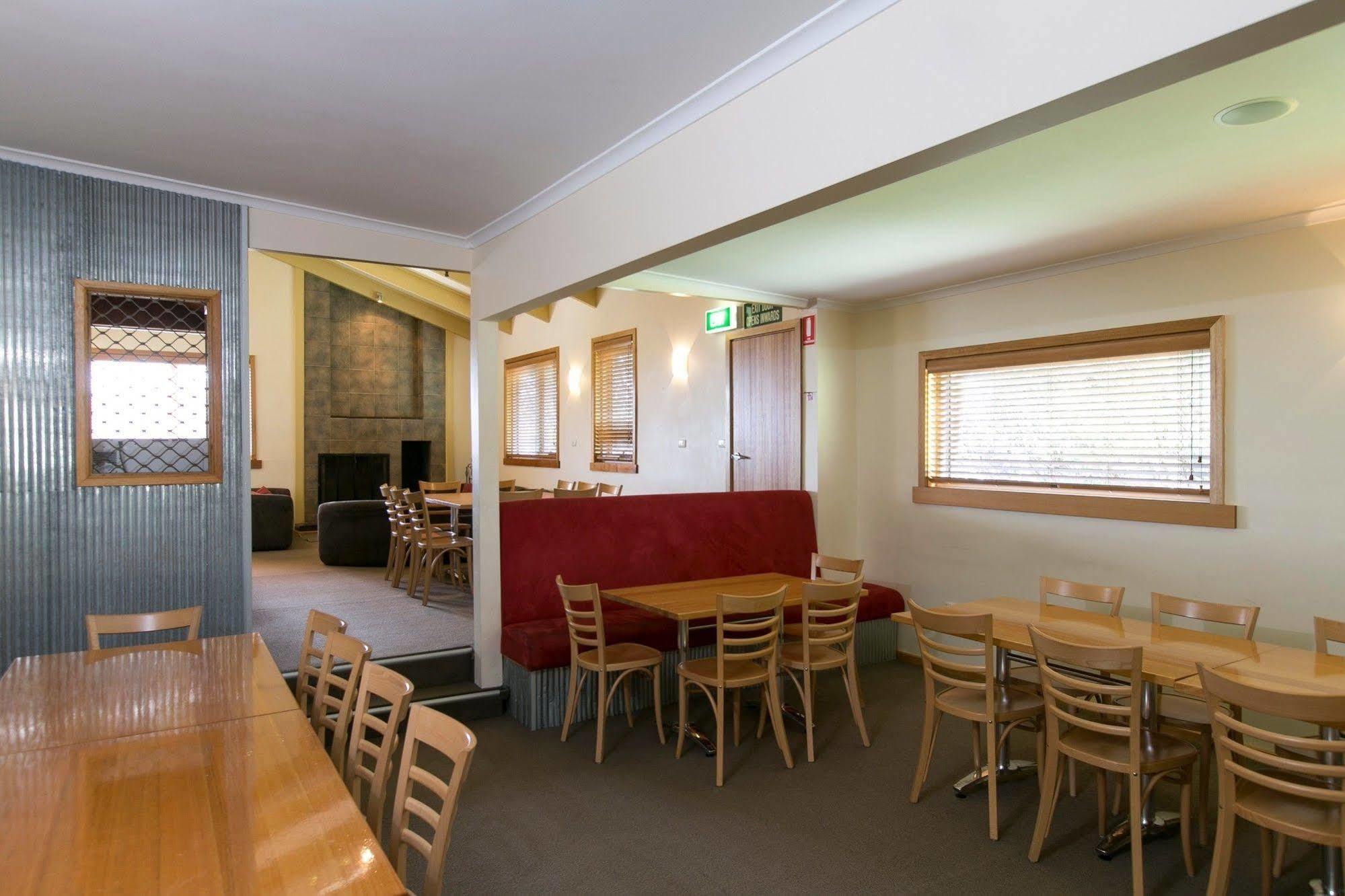 Cooroona Alpine Lodge Falls Creek Exterior photo